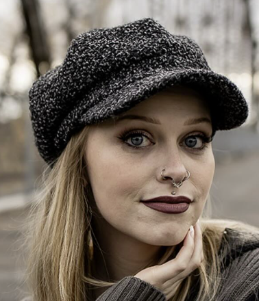 Madeline Dell Headshot